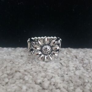 Silver Floral Ring Stretch Band